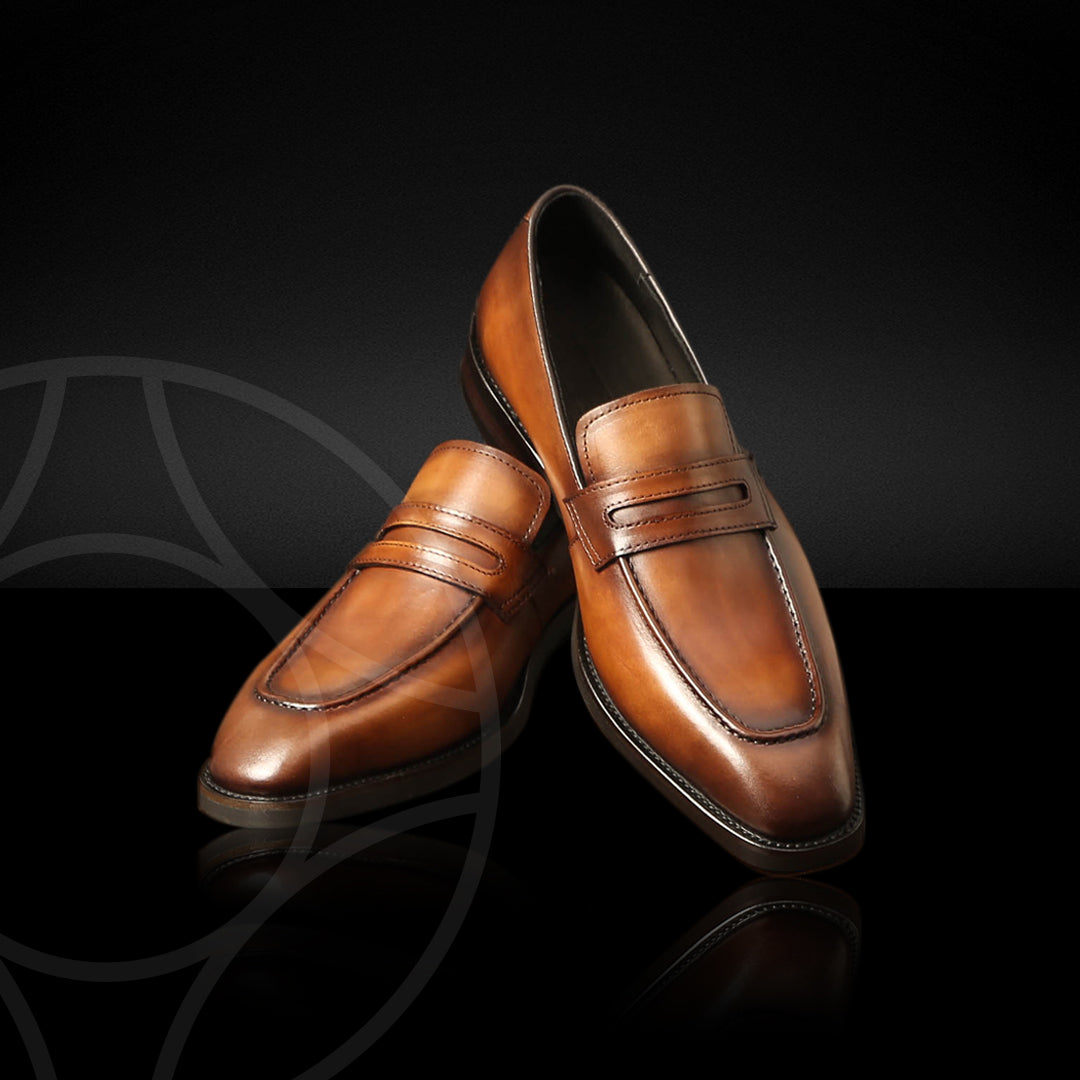 LINCOLN Classic Loafer, Crafted in Patina Coloured Leather